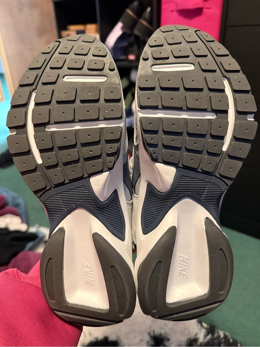 Nike AL8 - Picture 3 of 3